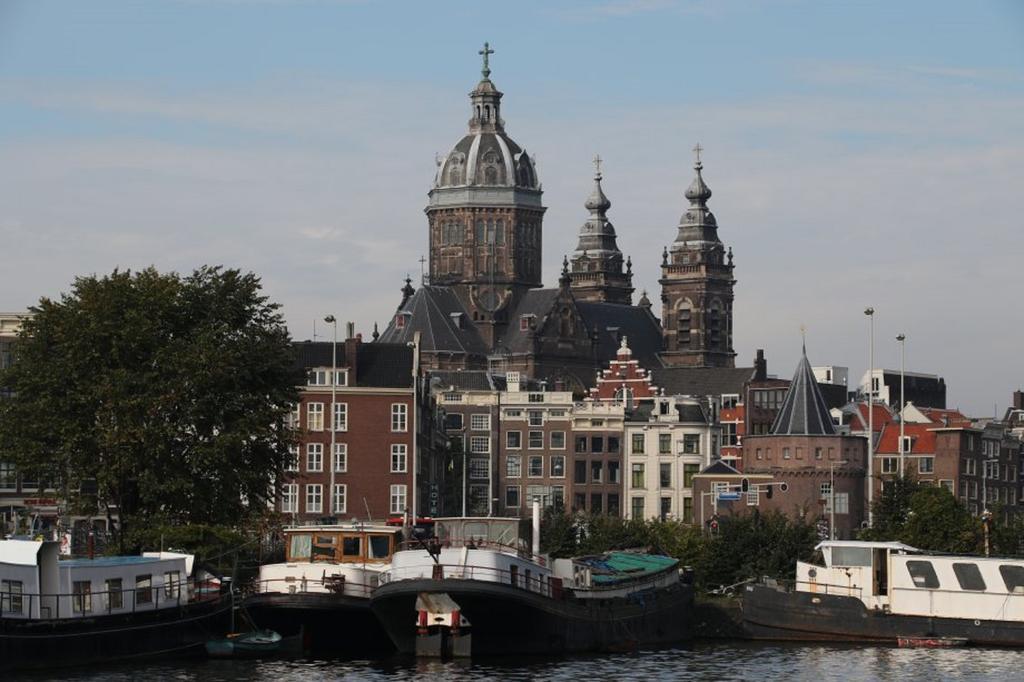 A304 Romantic Seaship In Top Center Amsterdam Exterior foto